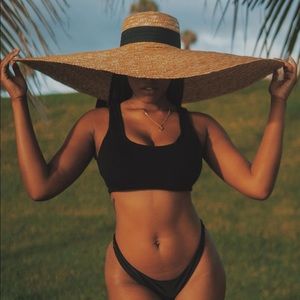 HUGE straw hat